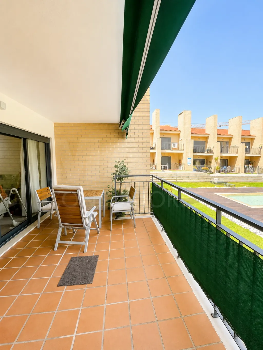Magnifica moradia em banda, T3+2 localizada num condomínio privado, em Boliqueime.