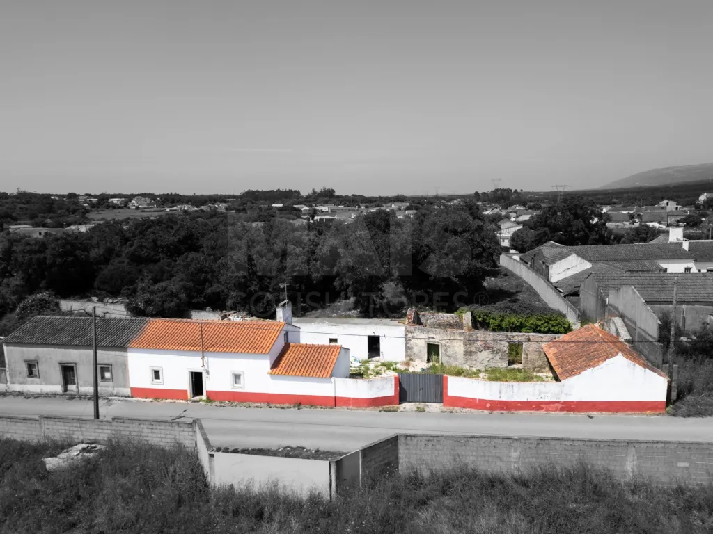 SPACE, PRIVACY, AND VERSATILITY | A HOME WITH OVER 300 m² IN TURQUEL