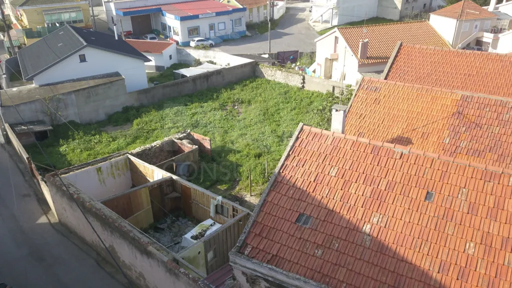 Moradia  com PIP Aprovado |  a 2 min das Praias da Lourinhã