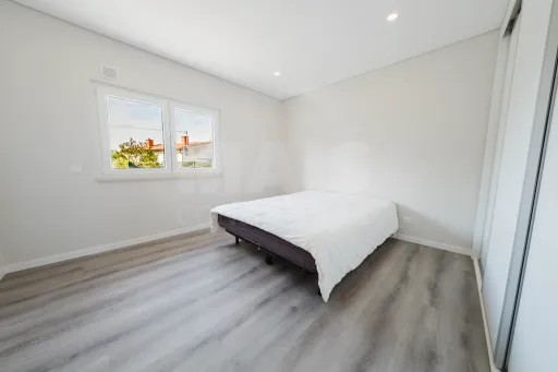 Moradia T3 Moderna, Térrea com Espaço Exterior | Olho Marinho, Óbidos