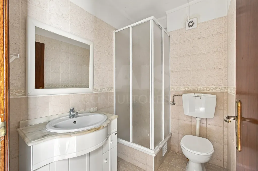 Apartamento T3 com suite e arrecadação em prédio com elevador