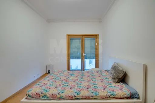 Apartamento T3 Mobiliado | Famões - Urb. Courela dos Fornos