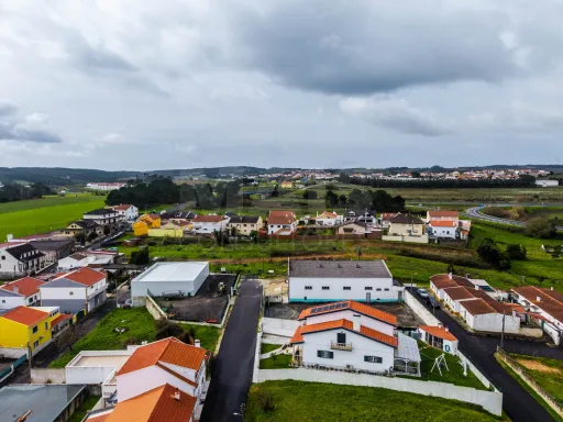 Moradia T4 Em Construção no Cintrão, Bombarral