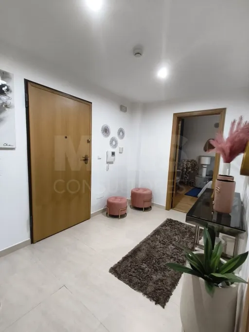 Apartamento T3 inserido em condomínio fechado no Porto Alto / Samora Correia