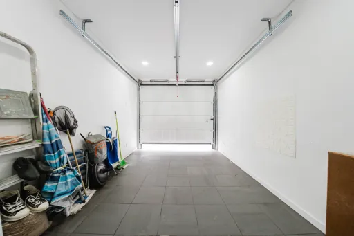NÃO PUBLICAR Moradia T3 Semi-Nova no centro da cidade com garagem e terraço privativo