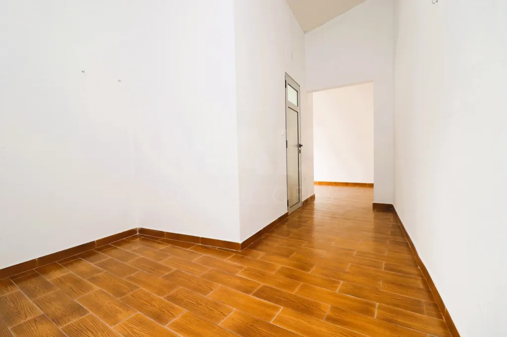 Apartment with terrace in the center of Samora Correia