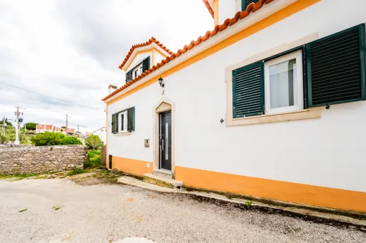 Moradia renovada no Moledo