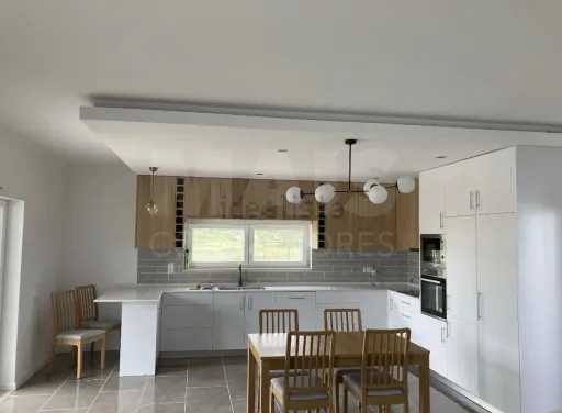 Moradia  T3 Independente na Vermelha