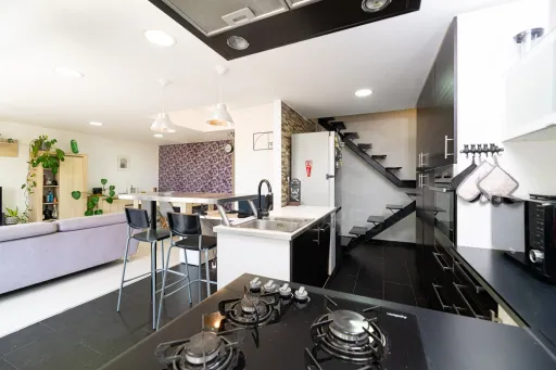 Apartamento T3 transformado em T2 + 1 no Forte da Casa