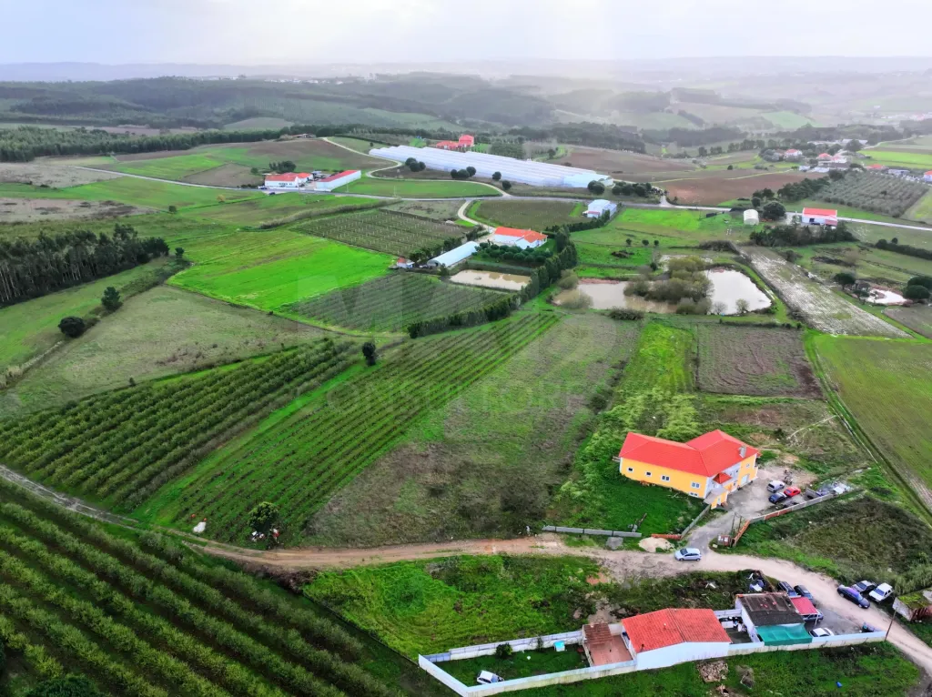 Terreno Urbano com Alvará de Construção