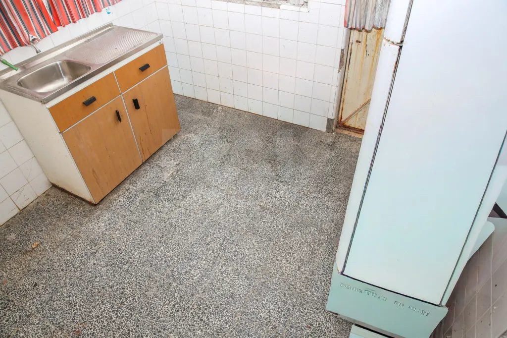 🏡 Oportunidade Única: Moradia Centenária inserida em lote 2560m2