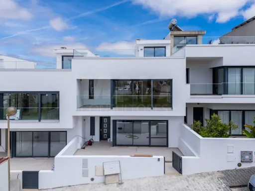 New 4 Bedroom House w/ Sea View, Pool and Garage, Areia Branca, Lourinhã