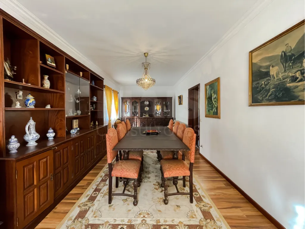 Moradia T4 em Alcabideche, Cascais – Conforto, Sustentabilidade e Espaço