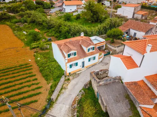 Moradia renovada no Moledo
