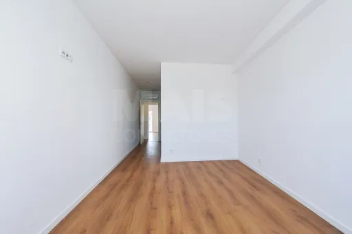 T3 com Box para 2 carros | Colinas do Cruzeiro, Odivelas
