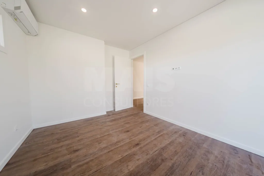Moradia T3+1 | Piscina | Garagem | Caldas da Rainha