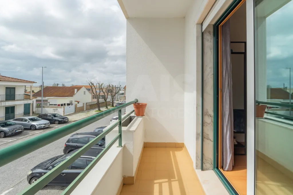 Apartamento T3 com 4 Varandas, Excelentes Áreas e Conforto Total – Praceta Tranquila, no Porto Alto em Samora Correia