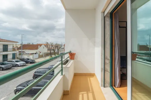 Apartamento T3 com 4 Varandas, Excelentes Áreas e Conforto Total – Praceta Tranquila, no Porto Alto em Samora Correia