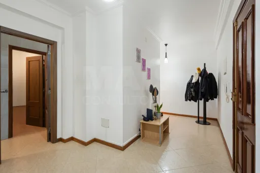 Luxury 3-bedroom apartment with garage and private terrace