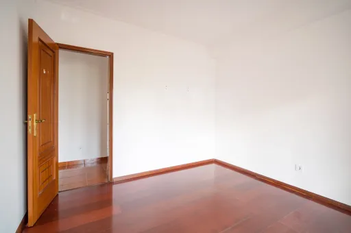 Apartamento T3 no Centro do Cadaval