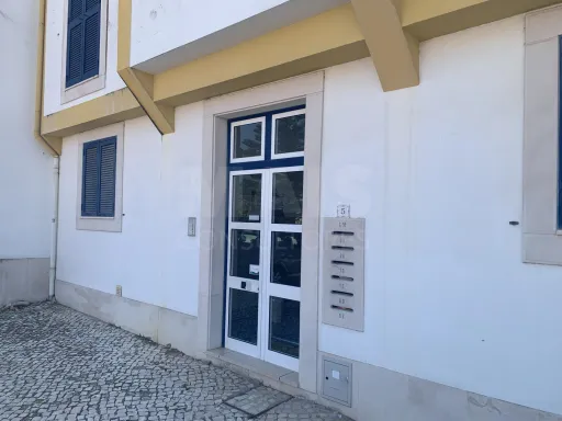 Apartamento T2 em Vale de Santarém