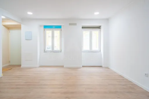 Fully refurbished 3-bedroom villa with suite and private outdoor space, in Salvaterra de Magos