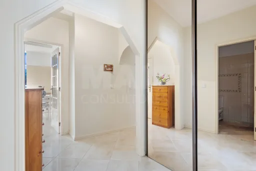 2 bedroom apartment in the center of Peniche