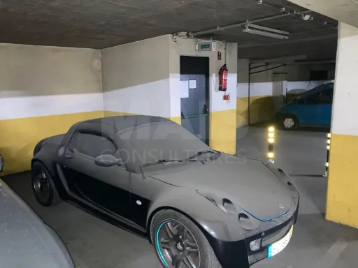 Garagem no Monte da Caparica com 12,50 m²