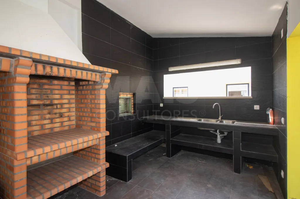🏡 Quinta com Moradia T3 +1 em Aldeia Gavinha com Piscina