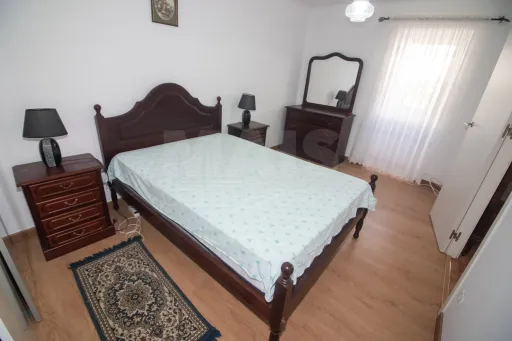 Moradia T2  com Logradouro em Cabanas de Chão
