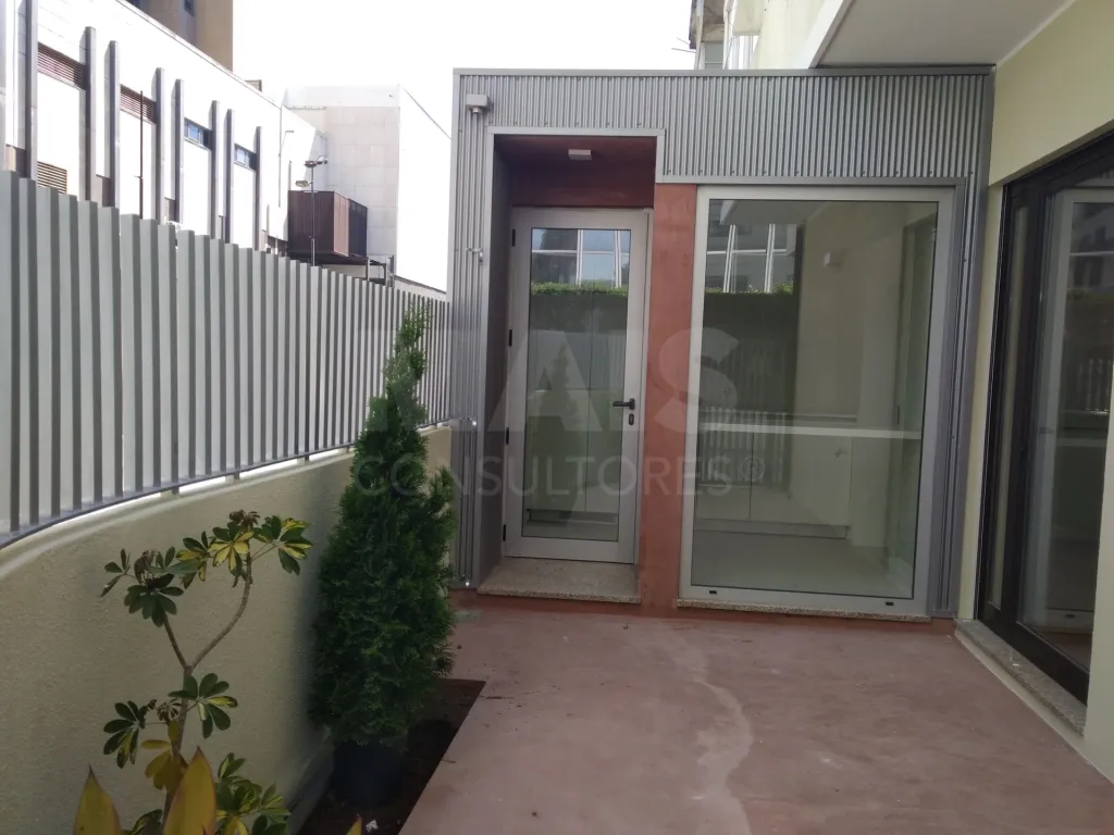 Apartamento T3 Remodelado em Boavista (Lordelo do Ouro), Porto
