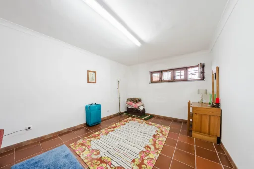 Moradia Isolada T7 no Bombarral | Espaço, Tranquilidade e Proximidade do Centro 🏡
