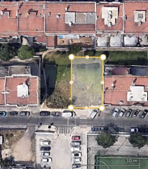 Terreno Urbano - Construção Brandoa, Amadora