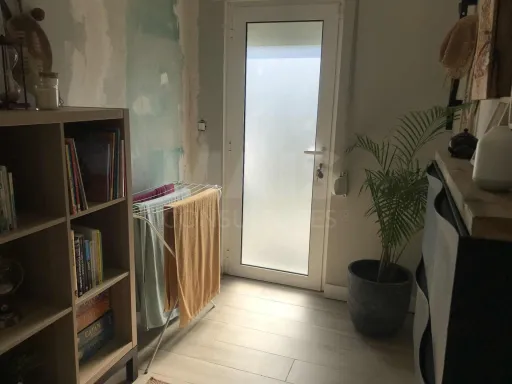 Quinta com moradia T4, piscina e anexos a 35 mint de Lisboa