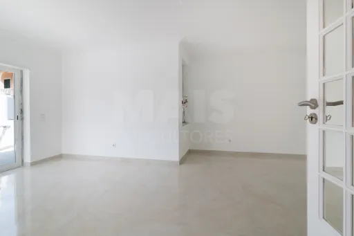 Moradia Isolada T4 Renovada — Abuxarda / Alvide, Cascais
