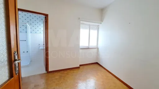 Prédio em Peniche | Investimento com rendimento e potencial de valorização