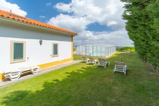 Moradia T4 com Piscina, Excelente Espaço Exterior em Carnota - Alenquer