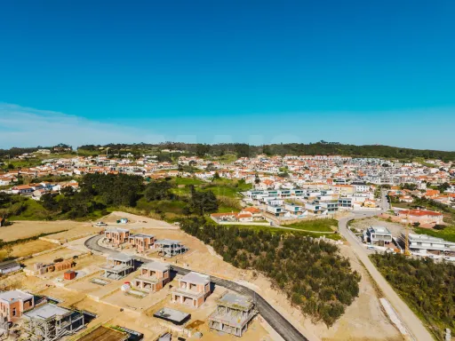 Terreno com Viabilidade para 7 Moradias | Salir do Porto