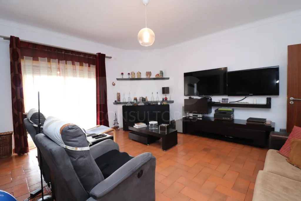 Quinta T5 com Piscina em Samora Correia