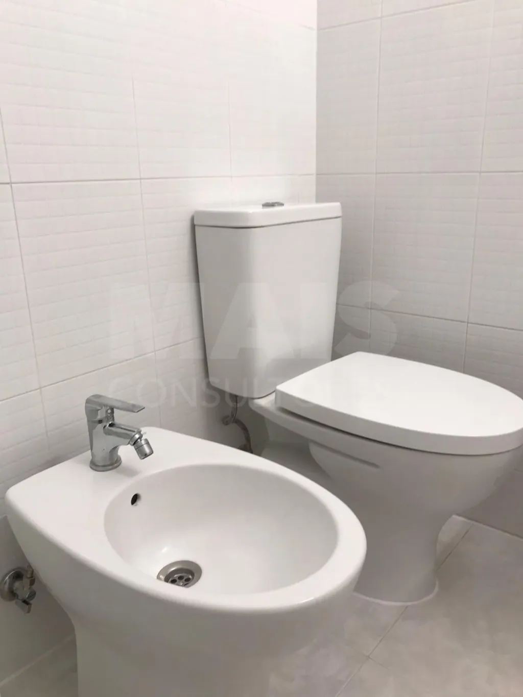 Apartamento T1 remodelado no Barreiro, junto aos barcos