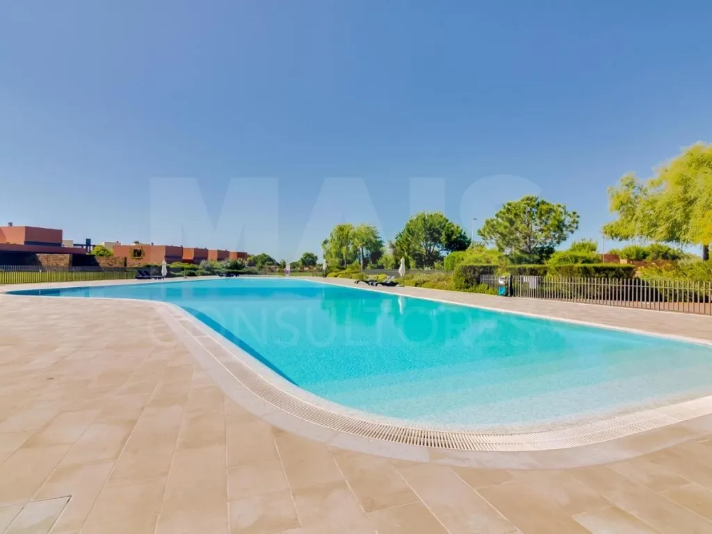 Apartamento T3 duplex no condomínio L'Orangerie em Vilamoura