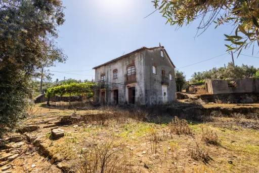 PROPRIEDADE DE CARÁTER NA N2 | 400 m² DE CONSTRUÇÃO, OLIVAL E POTENCIAL TURÍSTICO