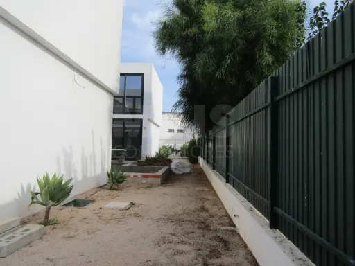 Moradia T3 em Pêra | Algarve