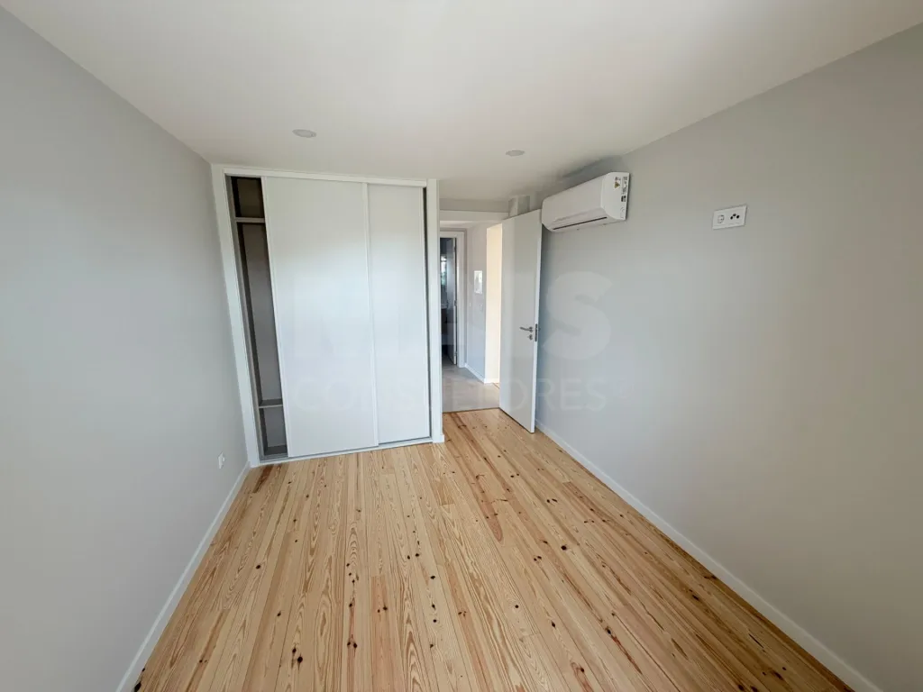 Fully Renovated 3-Bedroom House | Courtyard and Outbuildings | São Bartolomeu dos Galegos, Lourinhã