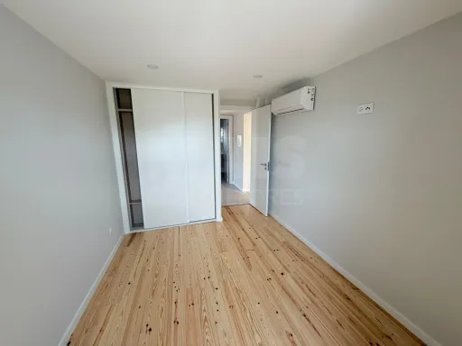 Fully Renovated 3-Bedroom House | Courtyard and Outbuildings | São Bartolomeu dos Galegos, Lourinhã