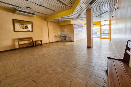 Um espaço. Diferentes caminhos. | 123 M² NO CENTRO DA BENEDITA