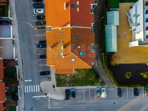 Excelente apartamento T0+2 no Sol Village I, a apenas 500 metros da magnífica praia do Baleal.