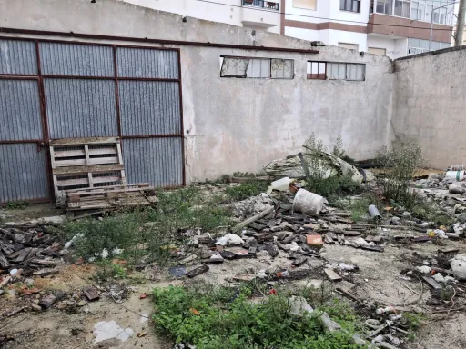 House to restore in the city of Caldas da Rainha