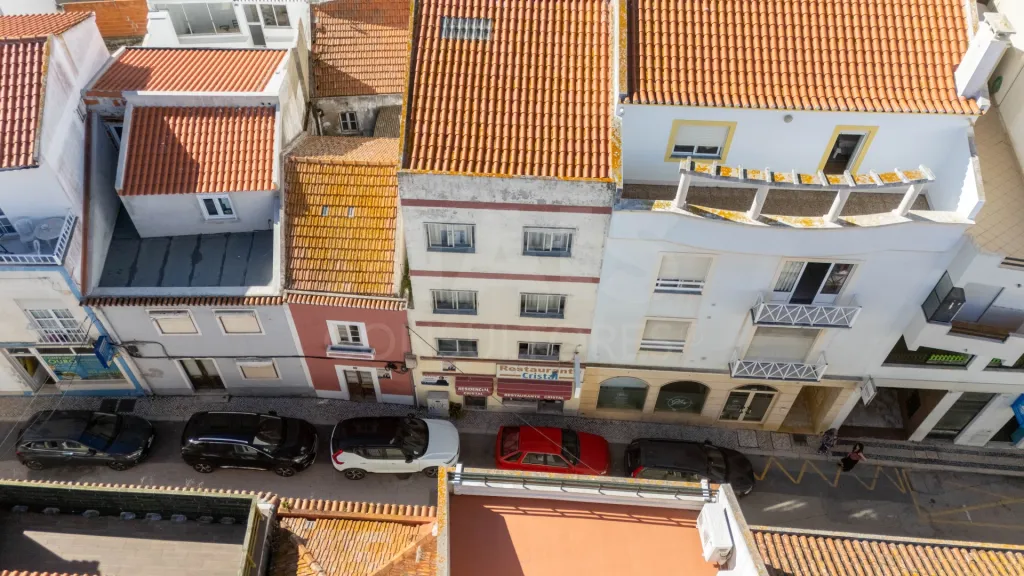 Prédio no Centro de Peniche!
