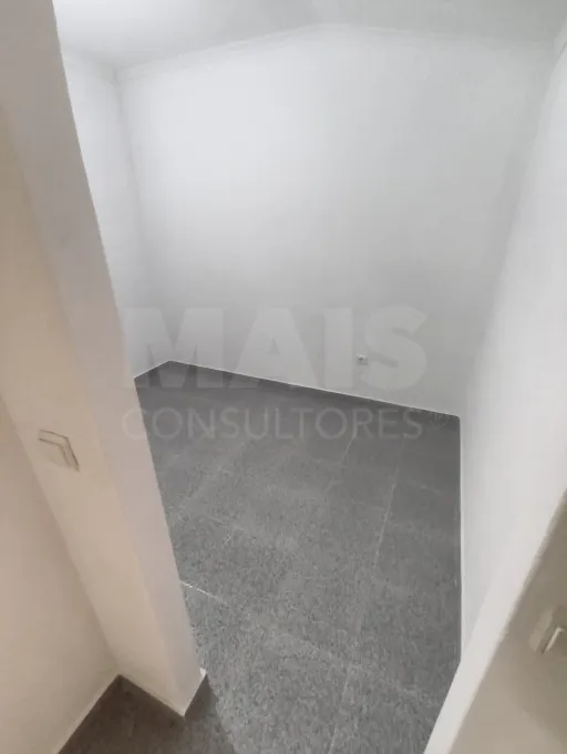 Propriedade com Piscina e Instalações Equestres – Um Refúgio Tranquilo com Potencial de Expansão